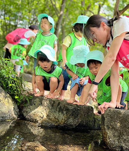 子ども・保護者・スタッフが共に成長できる場所を提供します